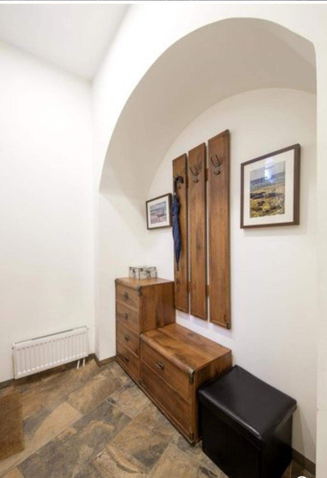 Happy Inn Toto Old Town, Self Check, Parking In The Yard, VNO Exterior photo